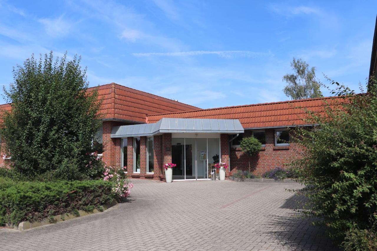 Hotel Pension Störtebeker Biendorf Exteriör bild