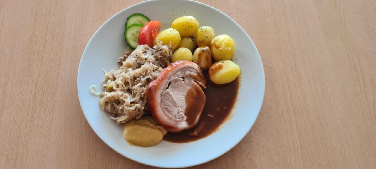 Hotel Pension Störtebeker Biendorf Exteriör bild
